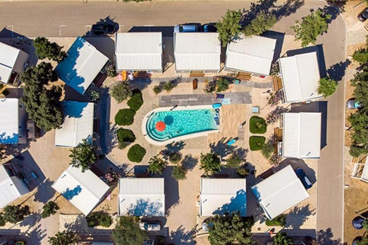 Mobile Home Mediteran Superior By The Pool In Caravan Park Strasko, Novalja Exterior photo