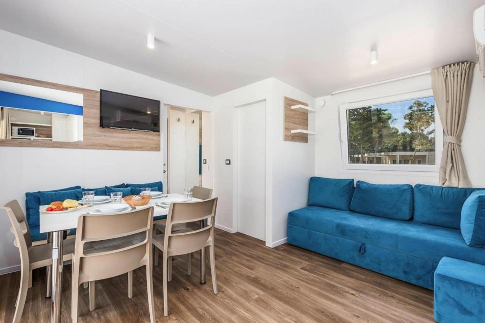 Mobile Home Mediteran Superior By The Pool In Caravan Park Strasko, Novalja Exterior photo